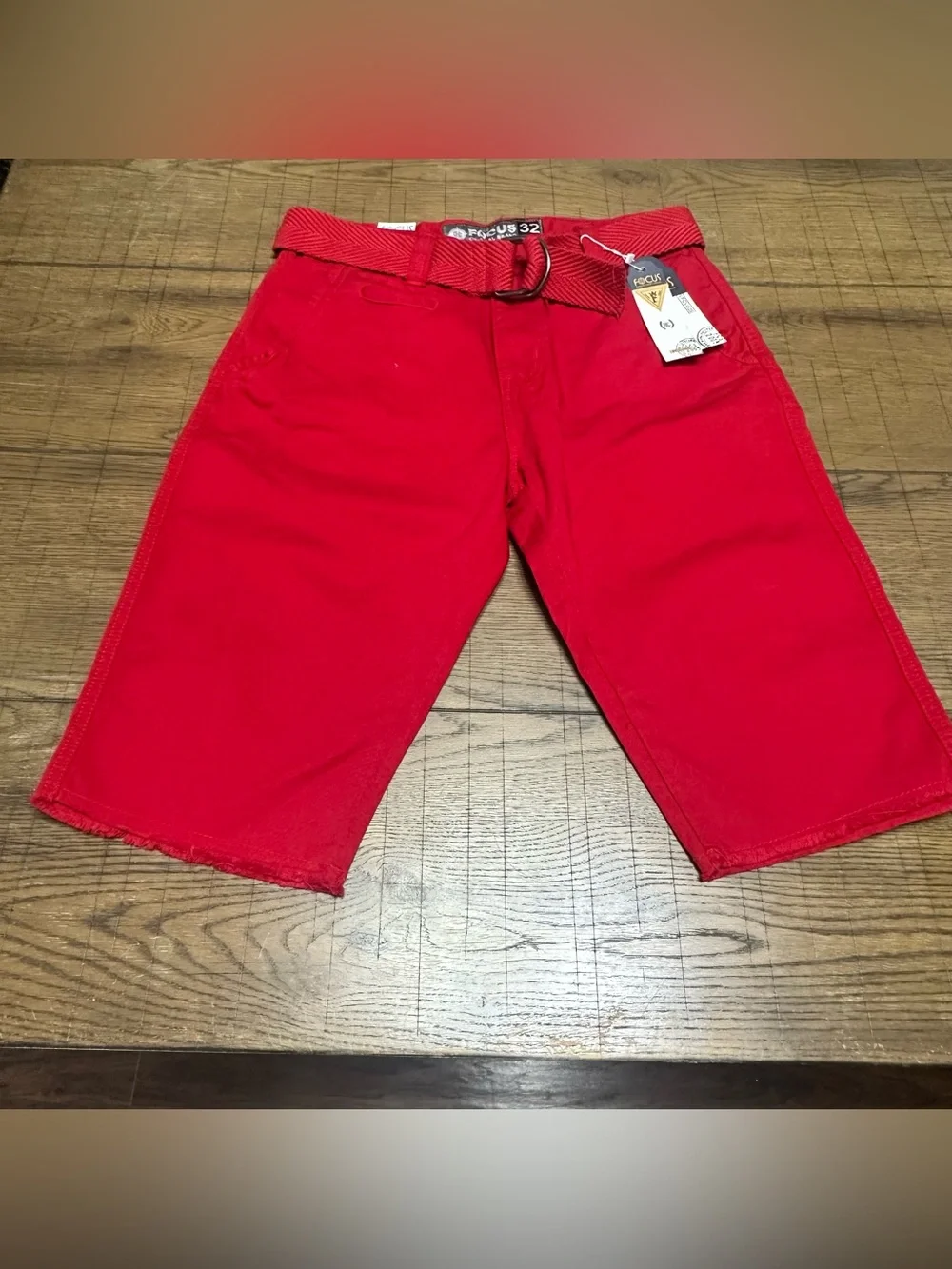 Red Men’s Casual Shorts with Belt NEW 32 Waist